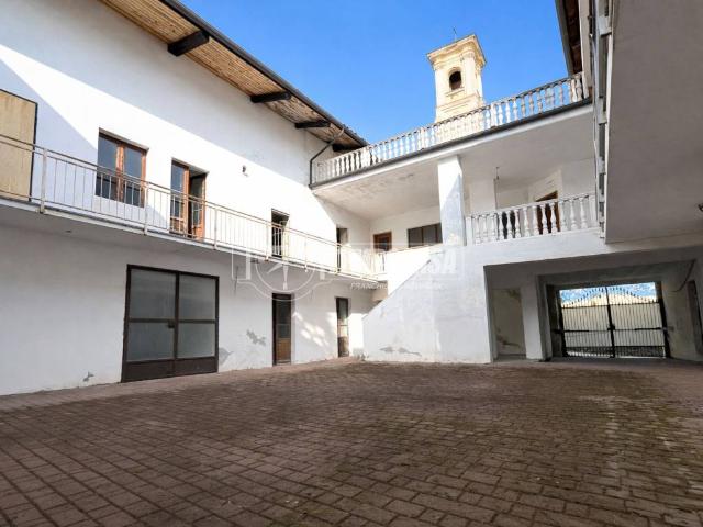 Casa indipendente in vendita a Cuceglio TO