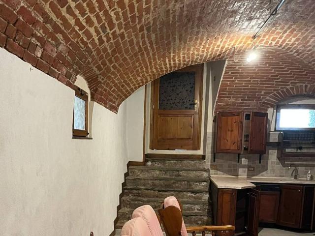 Casa indipendente in vendita a Cuceglio TO