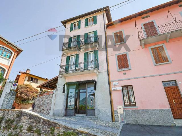 Casa indipendente in vendita a Cunardo VA