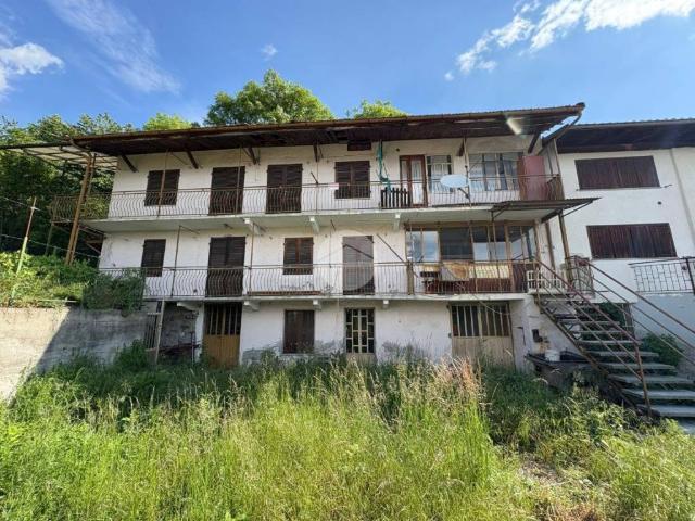 Casa indipendente in vendita a Cuorgnè TO