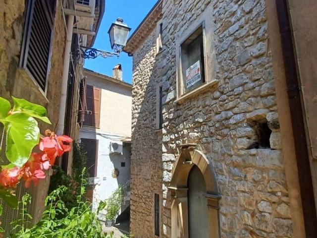 Casa indipendente in vendita a Amaseno FR