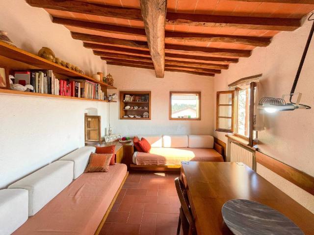 Casa indipendente in vendita a Ameglia SP
