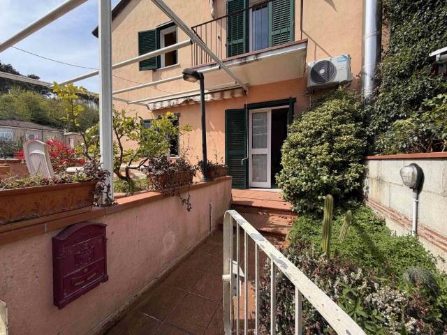Casa indipendente in vendita a Ameglia SP