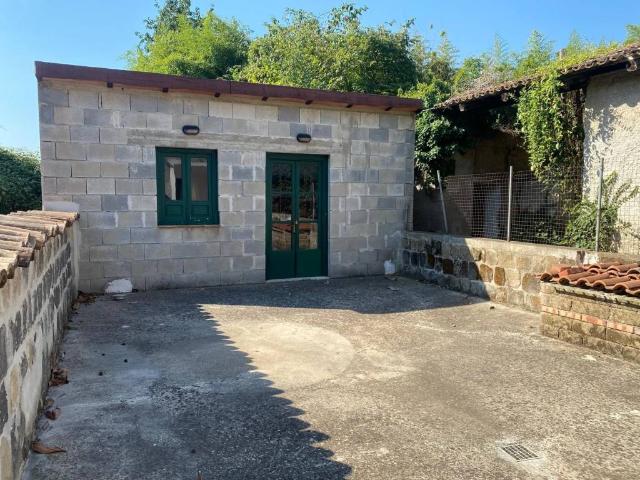 Casa indipendente in vendita a Amorosi BN
