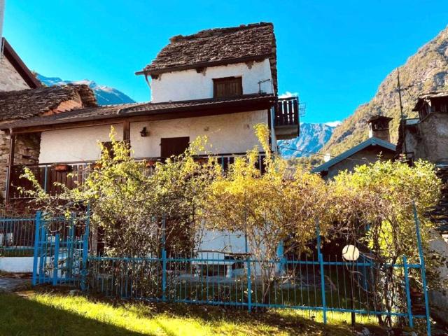 Casa indipendente in vendita a Antrona Schieranco VB