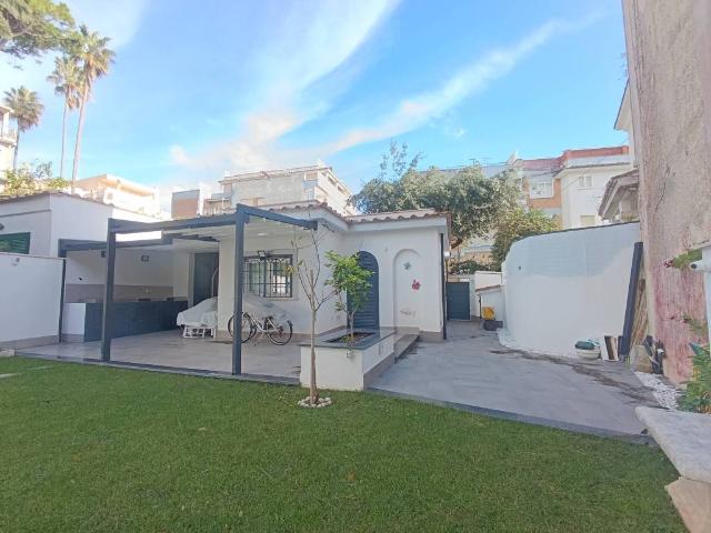 Casa indipendente in vendita a Anzio RM