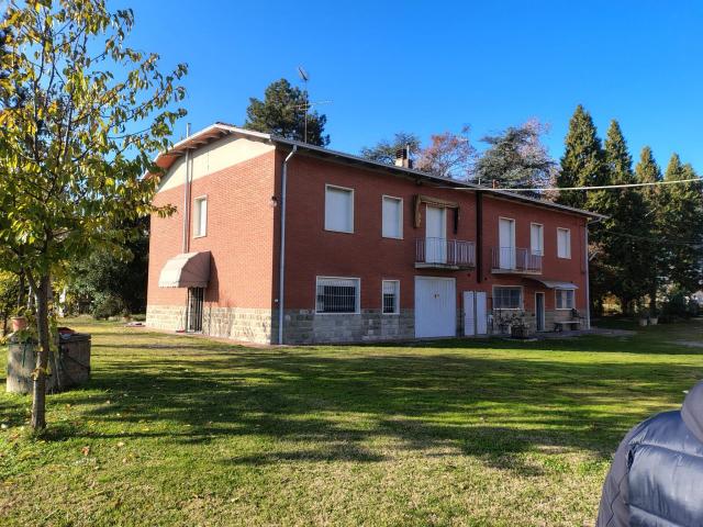 CASA INDIPENDENTE in VENDITA a ANZOLA DELL'EMILIA di 10 vani