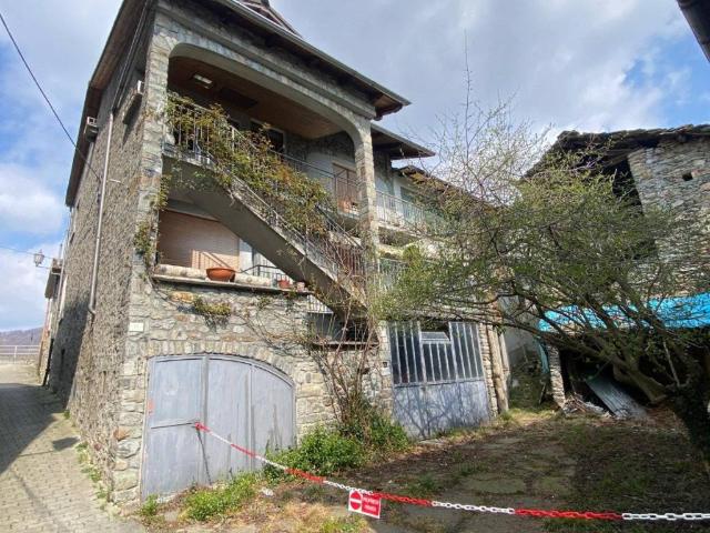 Casa indipendente in vendita a Andrate TO