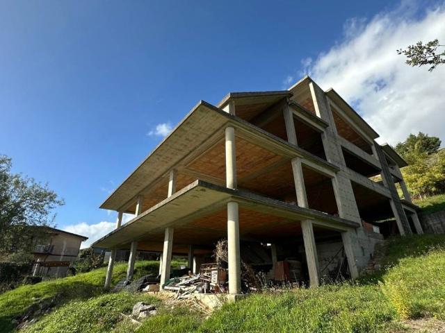 Casa indipendente in vendita a Acuto FR