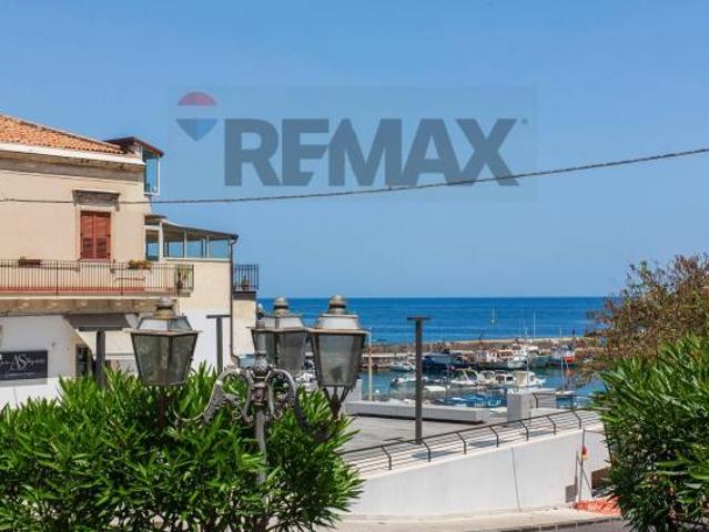 Casa Indipendente in vendita a Aci Castello, Acitrezza