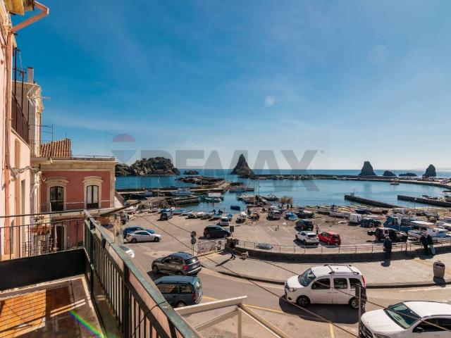 Casa indipendente in vendita a Aci Castello CT