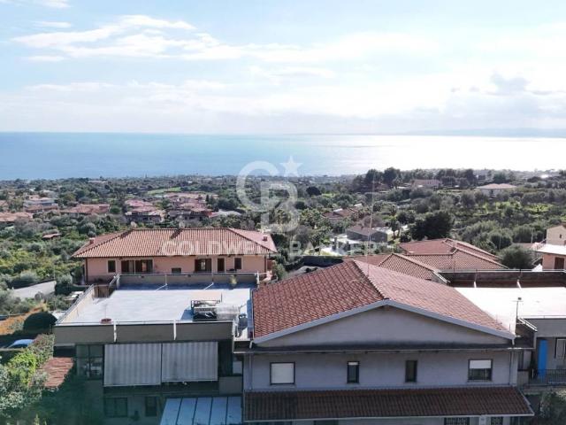 Casa indipendente in vendita a Aci Castello CT