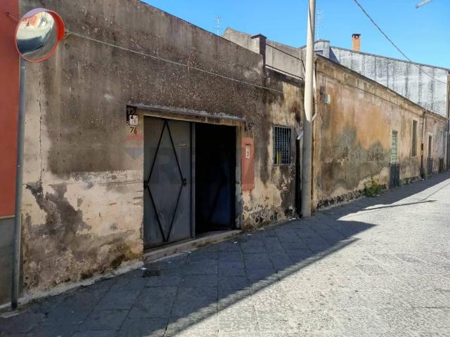 Casa indipendente in vendita a Aci Catena CT