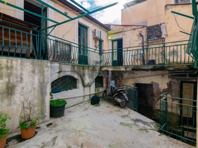 Casa Indipendente in vendita a Acireale