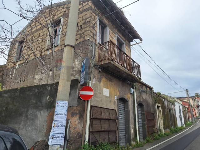 Casa indipendente in vendita a Acireale CT