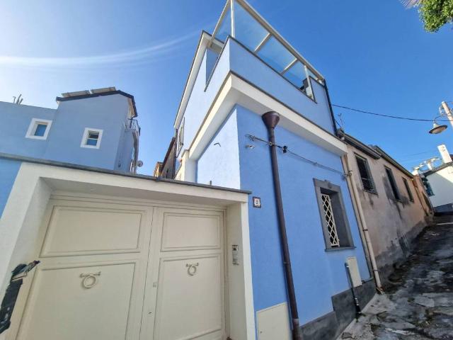 Casa indipendente in vendita a Acireale CT