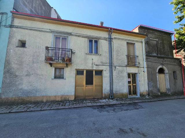 Casa indipendente in vendita a Acquaviva Collecroce CB
