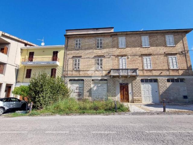 Casa indipendente in vendita a Acquaviva Picena AP