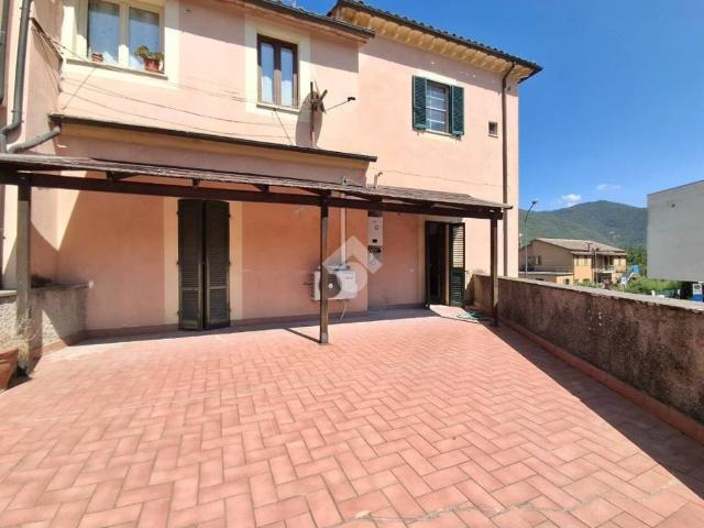 Casa indipendente in vendita a Acquasparta TR