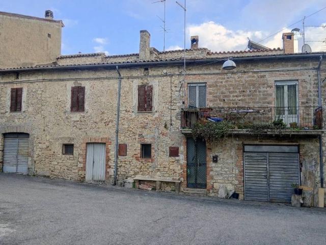 Casa indipendente in vendita a Acquasparta TR