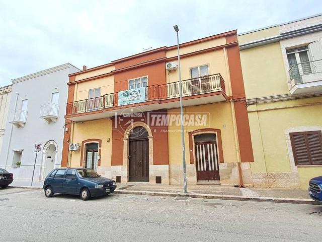Casa indipendente in vendita a Adelfia