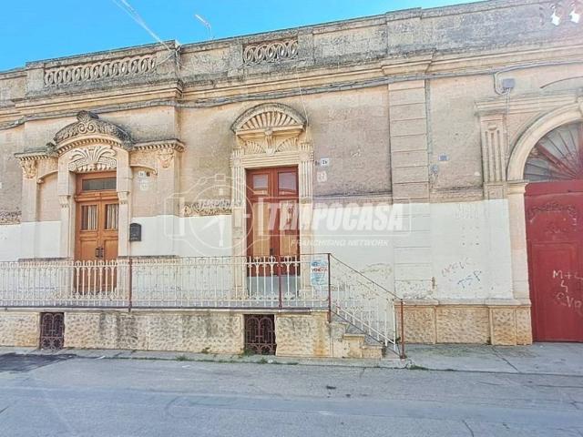 Casa indipendente in vendita a Adelfia BA