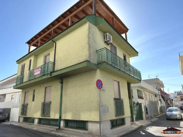 Casa indipendente in vendita a Adelfia BA