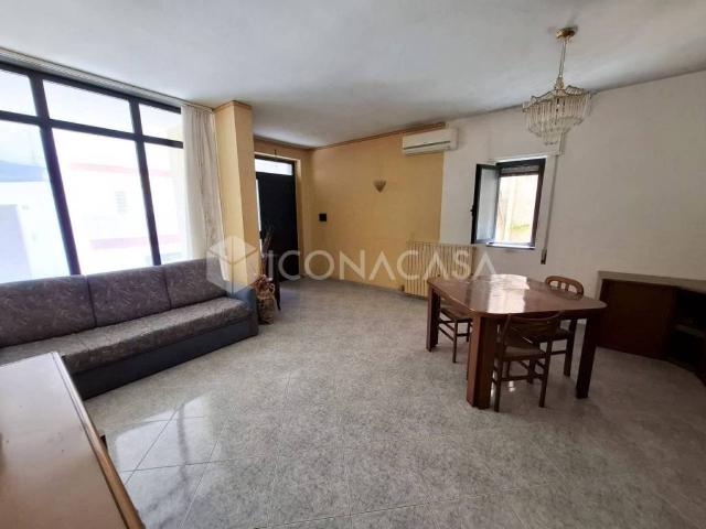 Casa indipendente in vendita a Adelfia BA