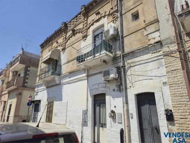 Casa indipendente in vendita a Adelfia BA