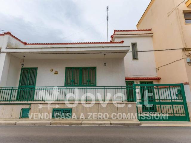Casa indipendente in vendita a Adelfia BA