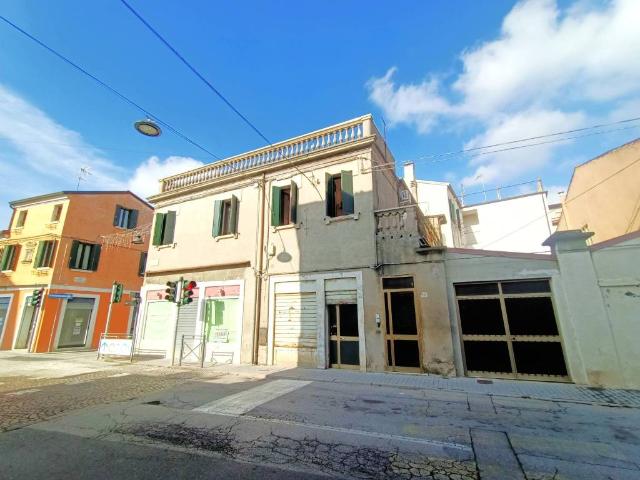 Casa indipendente in vendita a Adria RO