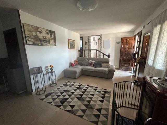 Casa indipendente in vendita a Adria RO