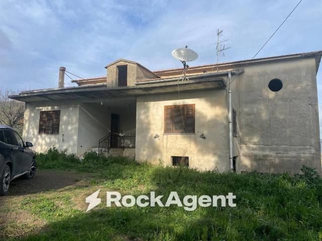 Casa indipendente in vendita a Altavilla Silentina SA