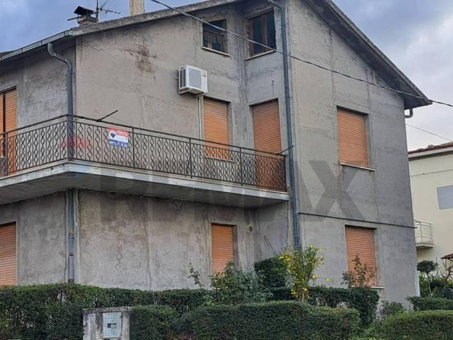 Casa indipendente in vendita a Altino CH