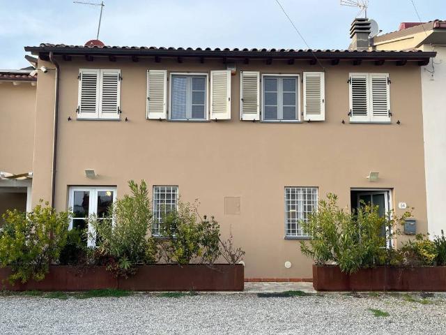 Casa indipendente in vendita a Altopascio LU