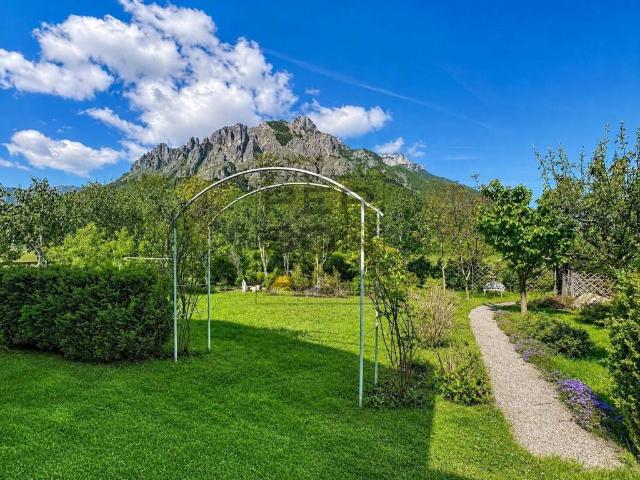Casa indipendente in vendita a Altopiano della Vigolana TN