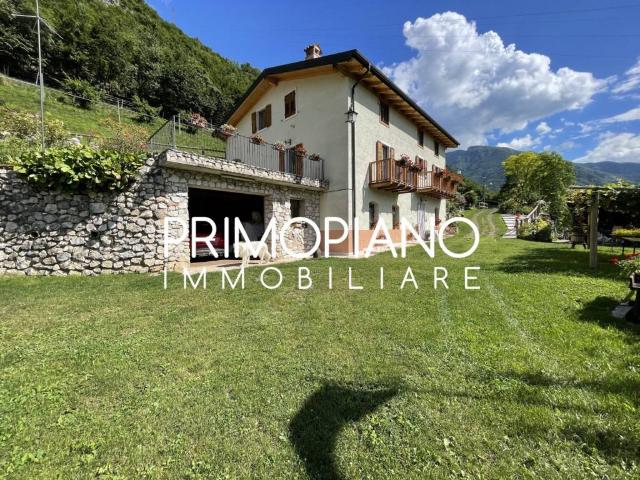 Casa indipendente in vendita a Ala TN