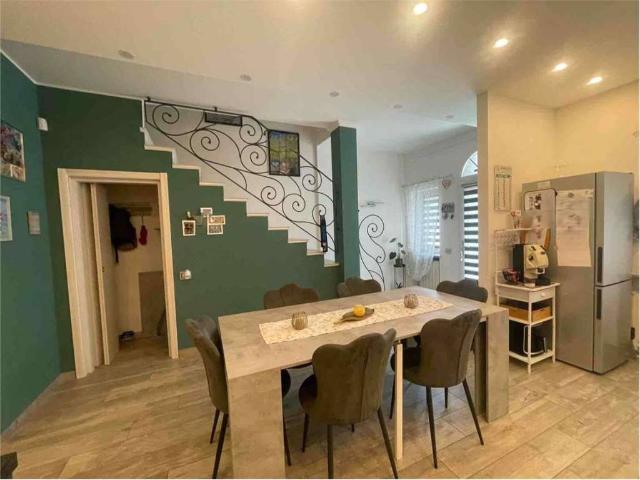 Casa indipendente in vendita a Alagna PV