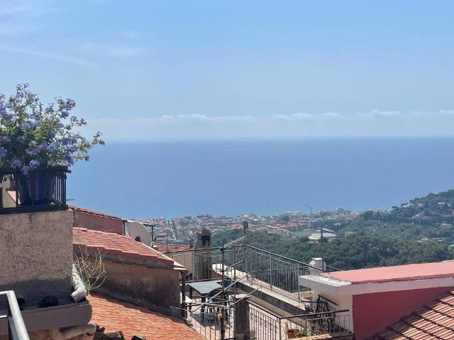 Casa indipendente in vendita a Alassio SV