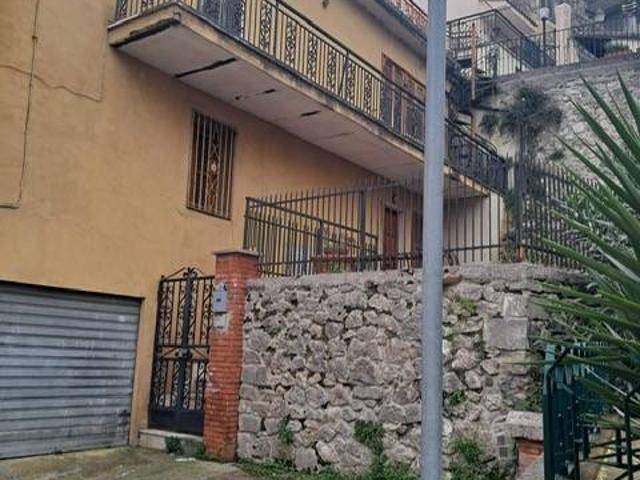 Casa indipendente in vendita a Alatri FR
