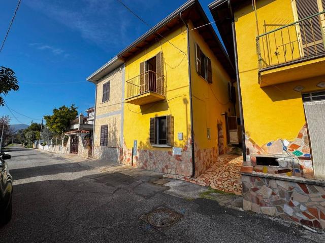 Casa indipendente in vendita a Alatri FR