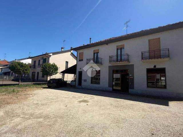 Casa indipendente in vendita a Alba CN