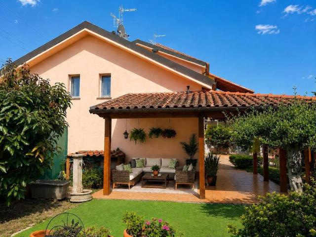 Casa indipendente in vendita a Albenga SV