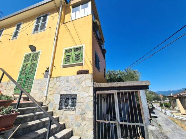 Casa indipendente in vendita a Albenga SV