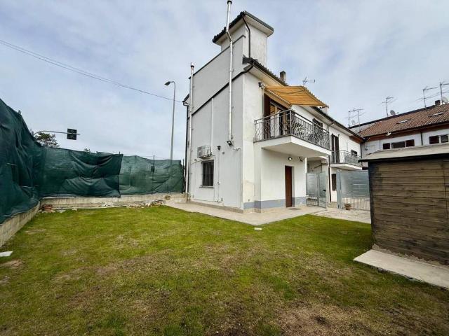 Casa indipendente in vendita a Alessandria AL