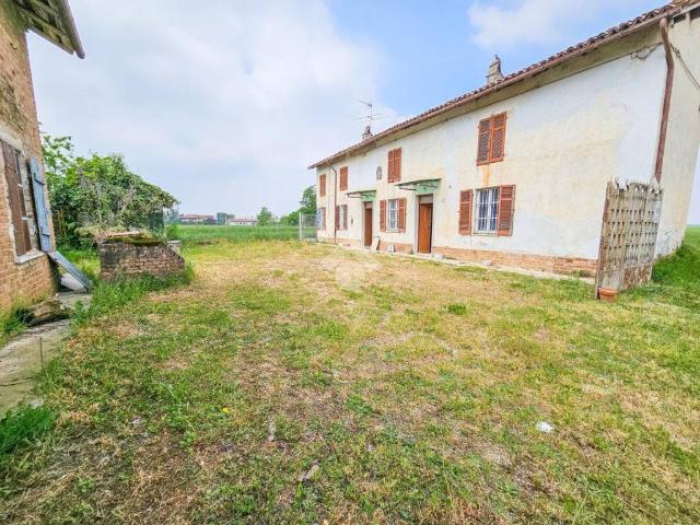Casa indipendente in vendita a Alessandria AL