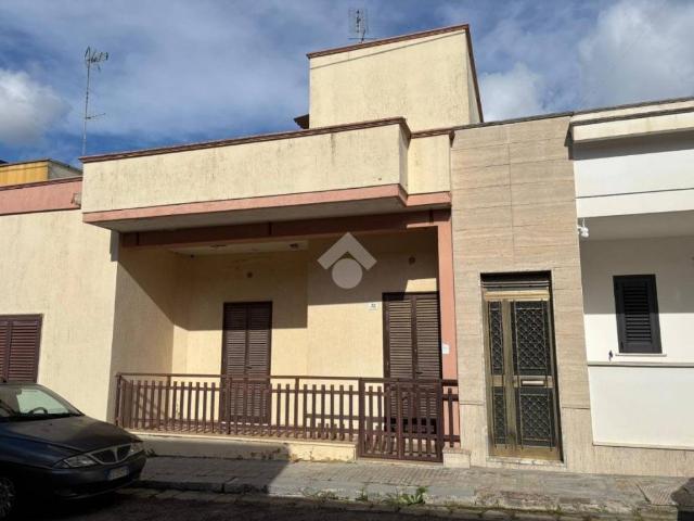 Casa indipendente in vendita a Alezio LE