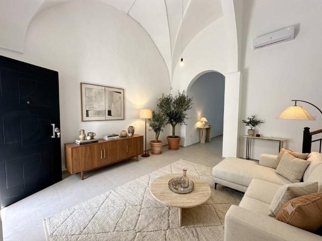 Casa indipendente in vendita a Alezio LE