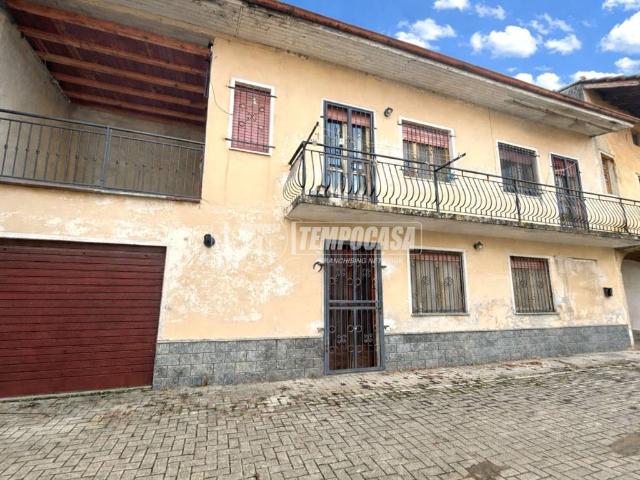 Casa indipendente in vendita a Alice Castello VC