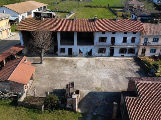 Casa indipendente in vendita a Alice Castello VC